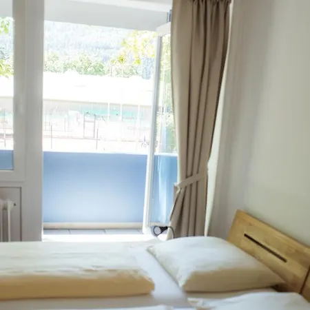 Hotel Ft *
